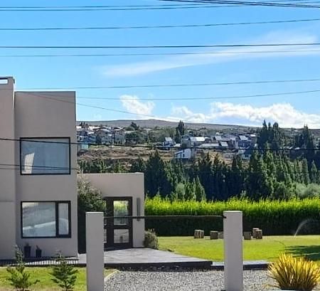 Casa Luminosa Con Parque Y Vista Espectacular Apartamento El Calafate Exterior foto