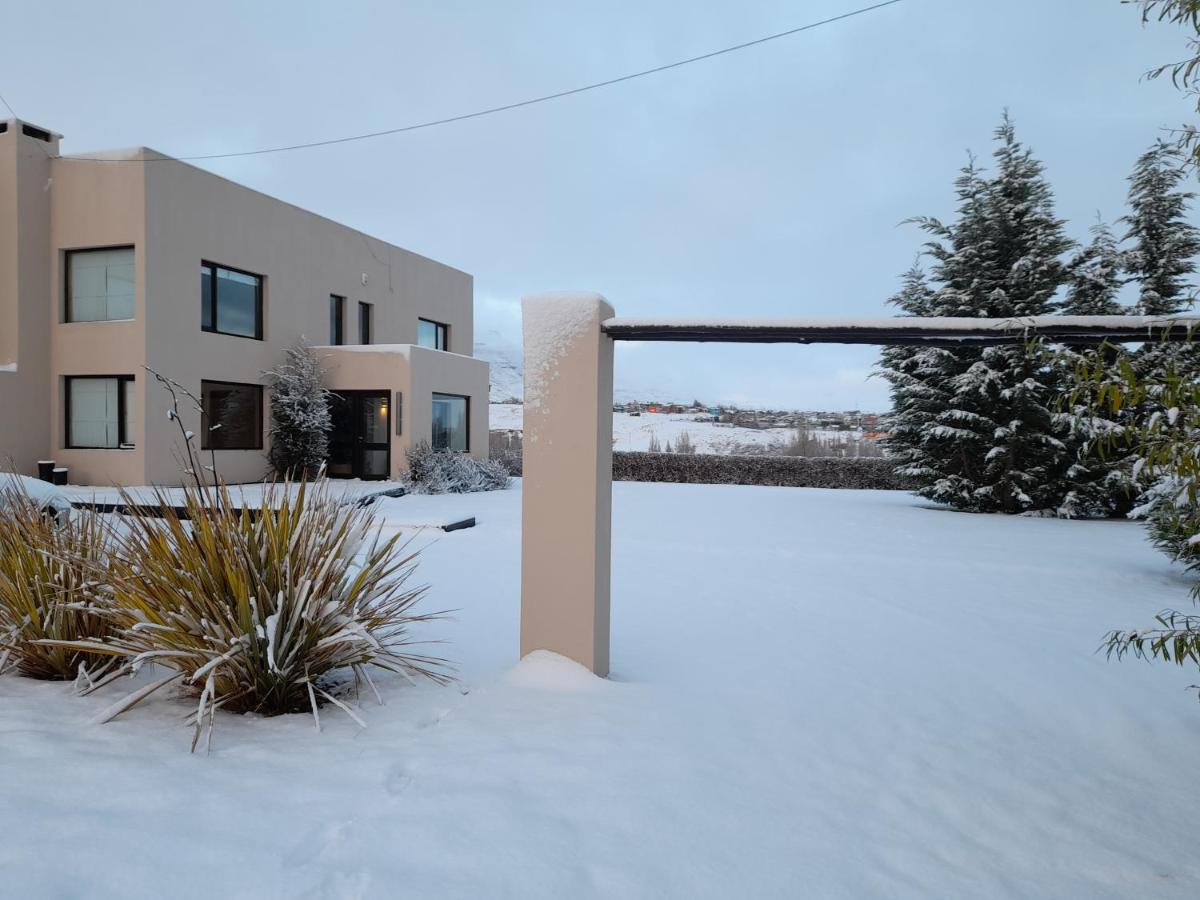 Casa Luminosa Con Parque Y Vista Espectacular Apartamento El Calafate Exterior foto