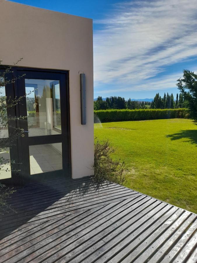 Casa Luminosa Con Parque Y Vista Espectacular Apartamento El Calafate Exterior foto